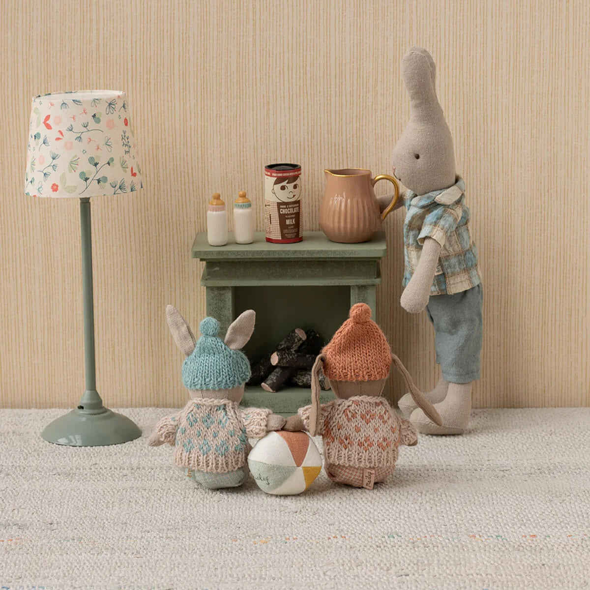 Micro Winter Bunny in Brown / Rose