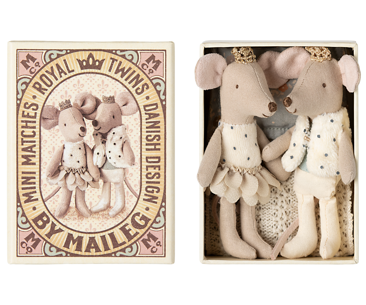 Little Sister and Brother Royal Twin Mice